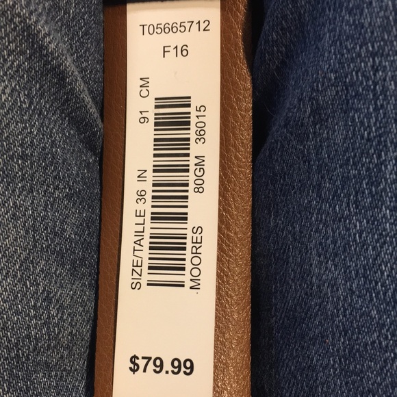 Joseph Abboud beautiful mahogany leather dress belt with brushed metal buckle. - Picture 10 of 10